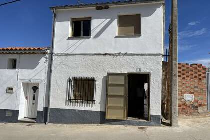 房子 出售 进入 Arabayona de Mógica, Salamanca. 